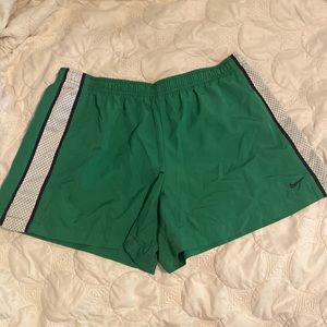 Nike Athletic Shorts Women’s Large Green White Stripe